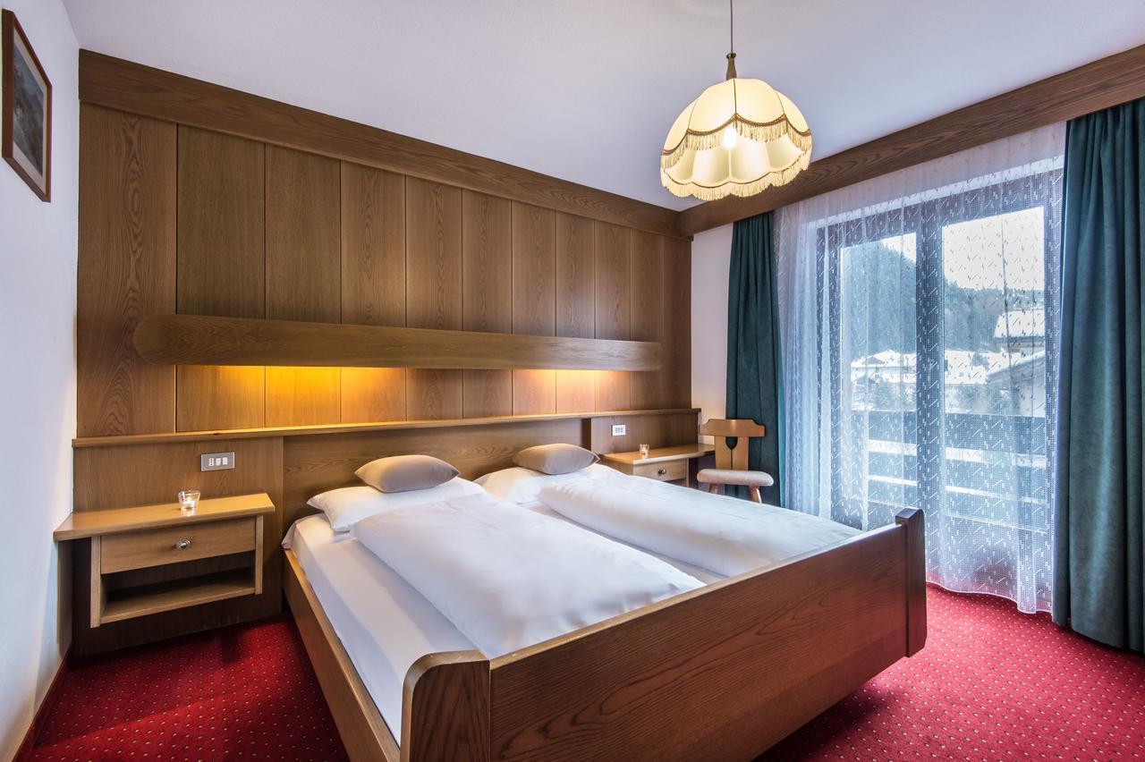 Hotel Garni Piz Da L'Ander Corvara Zewnętrze zdjęcie
